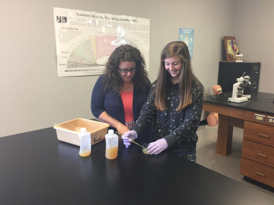 Mrs. Candace Bridges in the lab with Junior Sara Kate Durkee