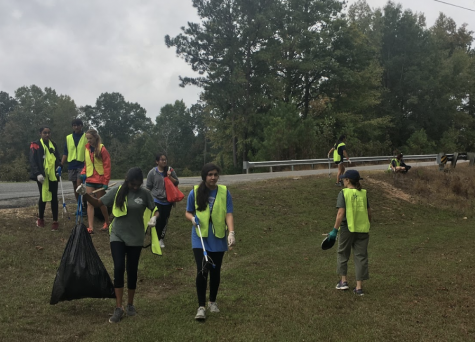 Ecology Club hits ‘jackpot’ in Peake Road cleanup