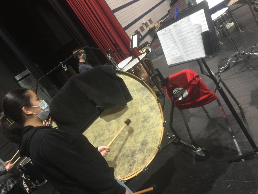 Suri+Nguyen+practices+percussion+during+band+rehearsal+Thursday